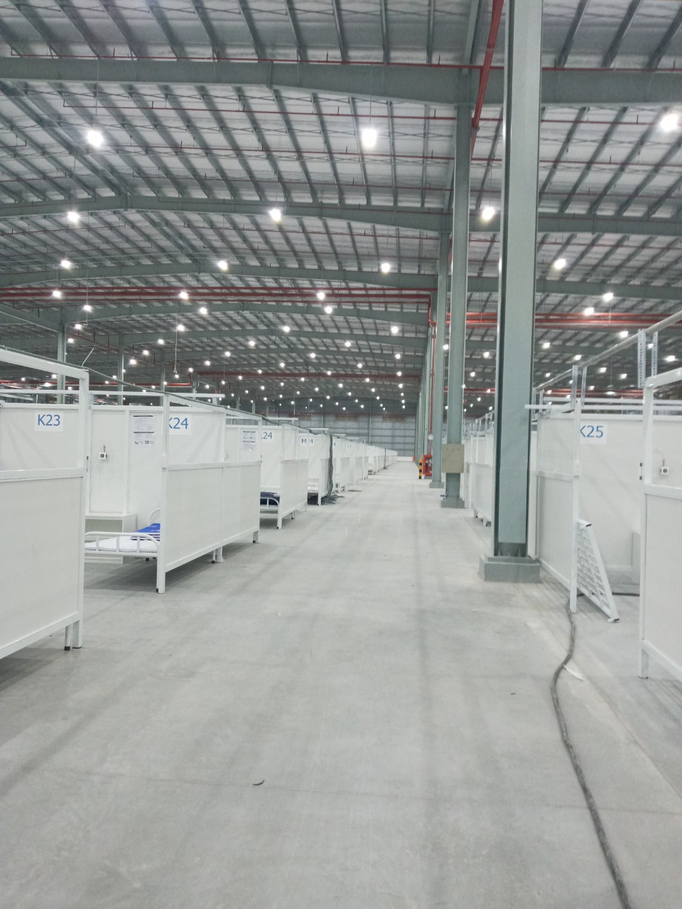 Thi công tại bệnh viện dã chiến TPHCM 29